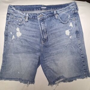 Old Navy women's 14 distressed denim shorts, light blue 7in inseam